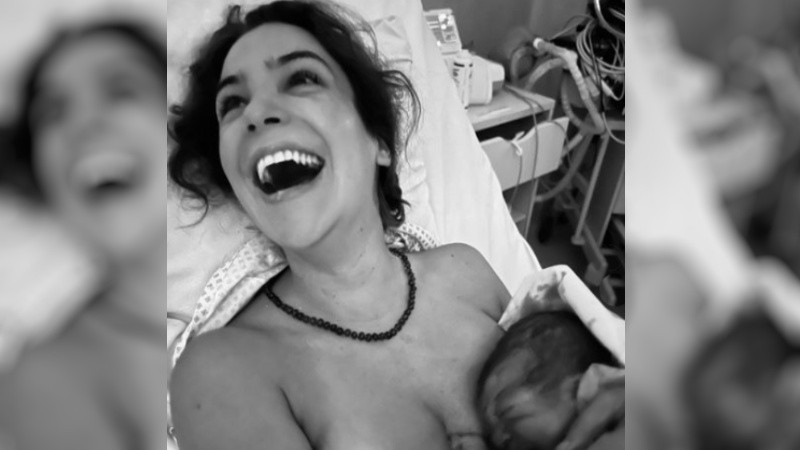 Agustina Cherri, feliz por el nacimiento de Bono.