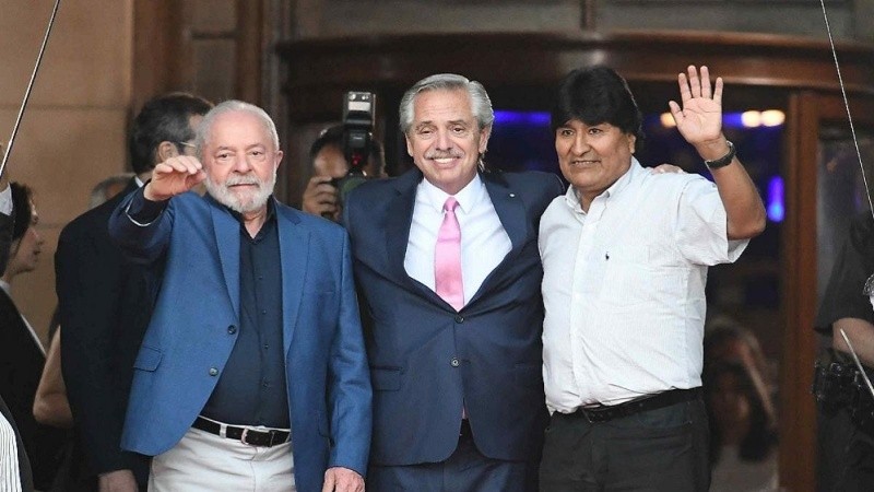 Fernández junto a Lula y Evo Morales en la previa a la Celac.
