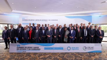 Los presidentes en la foto de cierre.