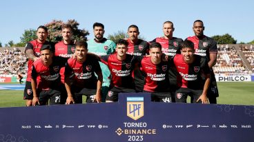 Los once titulares rojinegros que salieron a jugar ante Platense.