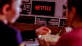 Las series que estrenan en Netflix en febrero: desde la nueva entrega de You hasta una comedia nacional