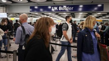 El permiso ETA deberá realizarse antes del viaje y será controlado una vez que se arribe al Reino Unido.