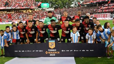 Rendimiento parejo de los leprosos para una gran victoria.