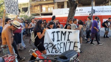 La manifestación atravesó el parque Independencia este domingo.