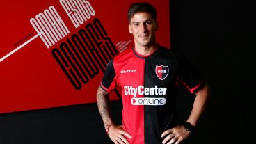 Menéndez llega a préstamo desde la MLS, aunque en el último semestre jugó cedido en Vélez.