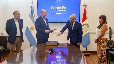 El nuevo funcionario juró a pocos minutos de la salida de Rimoldi.