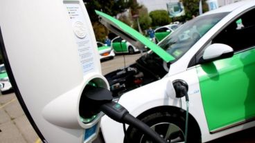 En 2022 se vendieron un total de 7.849 vehículos entre híbridos y eléctricos en la Argentina.