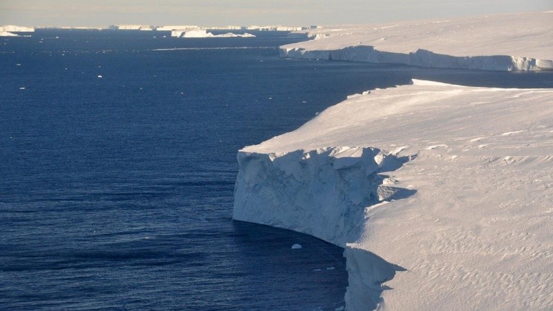 Los investigadores están estudiando los procesos que están impulsando el retroceso del glaciar.
