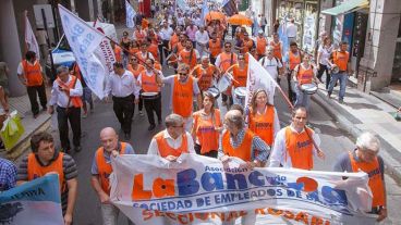 El 23 de febrero no habrá atención al público en los bancos.