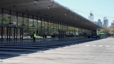 Otra vez, pasajeros debieron evacuar la Terminal por una falso aviso.