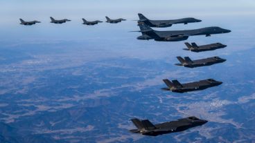 Corea del Sur y EEUU replican al Norte con maniobras de bombarderos.