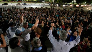 La marcha se realizó este miércoles en el Monumento a la Bandera.