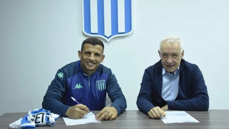El día que se inició el vínculo entre Vecchio y Blanco al firmar su primer contrato. 