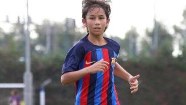 Juan Cruz Bejarano, el rosarino que juega en las inferiores de Barcelona.