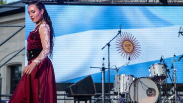 El festival De la patria mía se desarrolla en el marco de un nuevo aniversario de la creación de la bandera nacional.