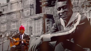 El popular cantante brasileño Seu Jorge entonó el tema "Changes" y hubo lágrimas.