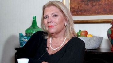 La líder de la Coalición Cívica se involucró en la política santafesina con una denuncia.