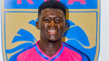 Desde el club no desmintieron ni confirmaron que haya fallecido por un paro.