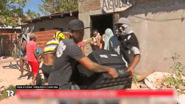 Carolina alquilaba la casa de Claudia, una mujer apuntada por los vecinos como la madre de uno de los narcos del barrio.