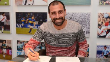 Lisandro Sacripanti trabaja como formador de futbolistas en la Liga Casildense.