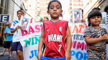 Dolor y reclamo en la marcha por Máximo, este viernes en el centro de Rosario