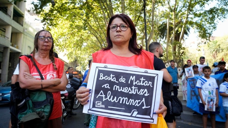 Dolor y reclamo en la marcha por Máximo, este viernes en el centro de Rosario