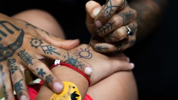 El Ciclo Tatuadoras es un evento que está organizado por el estudio de tatuajes Casona Tattoo y la Municipalidad de Rosario.