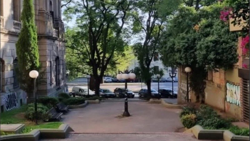 El pasaje ya lleva el nombre de la gran arquitecta. 