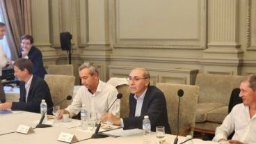 Pablo Javkin junto a Miguel Simioni, titular de la Bolsa de Comercio de Rosario