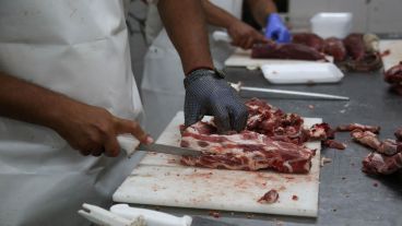 El asado del domingo, una tradición que cada vez menos pueden sostener.