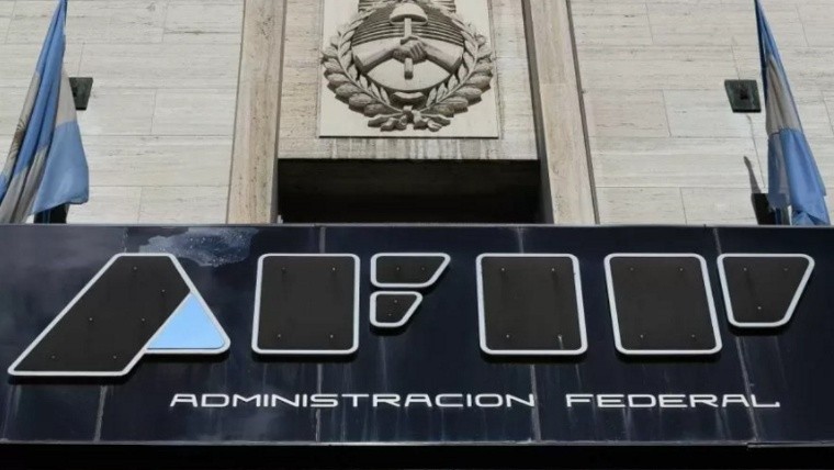 Ahora AFIP también vigila las tarjetas de débito