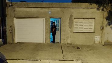 El domicilio atacado a tiros en la mañana de este lunes.