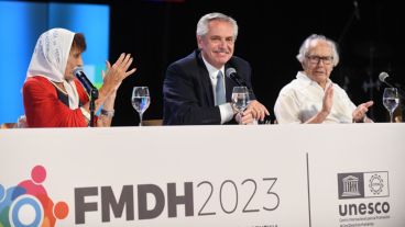 El presidente abrió el Foro de Derechos Humanos.