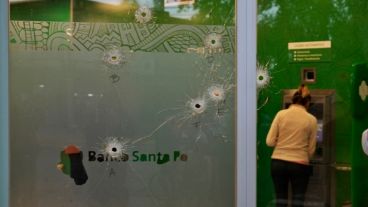 El ataque contra la sucursal bancaria ocurrió el martes a la noche.