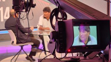 Evo Morales estuvo este jueves al mediodía en los estudios de El Tres.