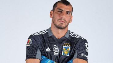 Nahuel Guzmán es figura y multicampeón con Tigres.