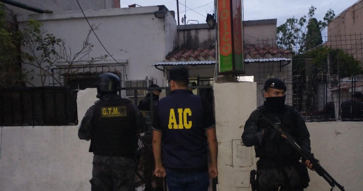 ROSARIO | Desbarataron un búnker en zona norte y detuvieron a dos mujeres con 130 dosis de cocaína