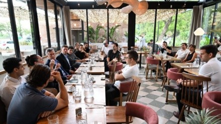Macri se reunió con empresarios gastronómicos en Rosario.