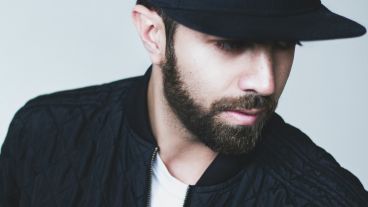 Disimular las zonas menos pobladas o de otras tonalidades ayudará a mantener una barba prolija