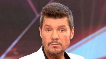 Buenas noches, América: Marcelo Tinelli selló este miércoles su contrato con la señal.
