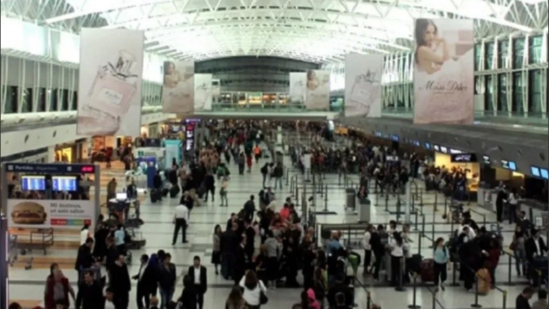 Los aeropuertos funcionarán con normalidad durante Semana Santa.