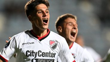 Brian Aguirre volvió a ser figura.