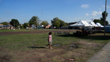 Las carpitas con los dispositivos de la provincia en Salud y Desarrollo Social.