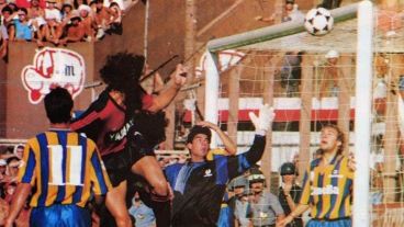 El cabezazo de Domizzi quedó para la posteridad