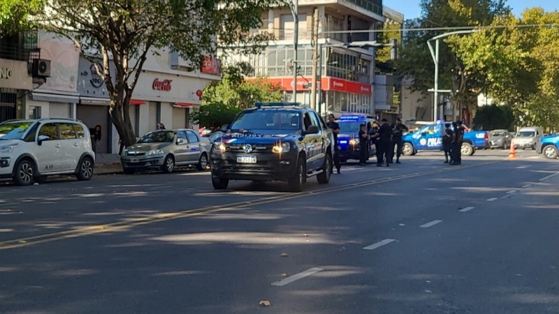 El siniestro ocurrió sobre San Martín al 3100. El tránsito se cortó en Gaboto y en Garay.