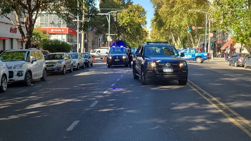 El siniestro ocurrió sobre San Martín al 3100. El tránsito se cortó en Gaboto y en Garay.