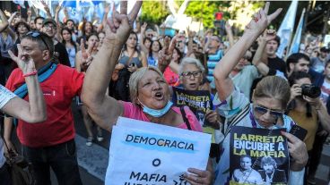 Militantes del Frente de Todos, organizaciones políticas, sociales y sindicales se movilizarán en Tribunales bajo la consigna "Democracia o Mafia Judicial".