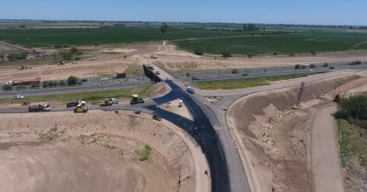 Avanzan las obras en el acceso a Fray Luis Beltrán desde la autopista ...