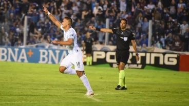 Bautista Kociubinski anotó el 1-0 para Atlético.