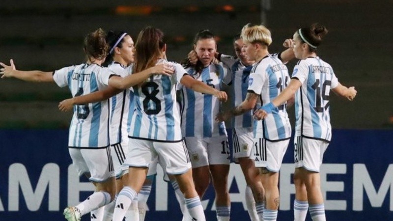 El seleccionado femenino ocupa el lugar 28º en el ranking FIFA.